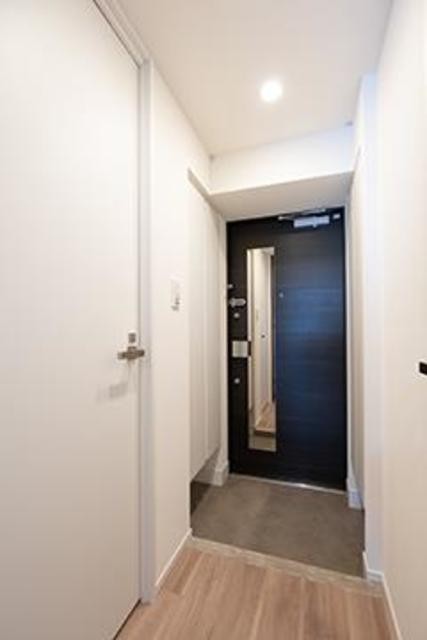 ※写真は同タイプ住戸です。(玄関)