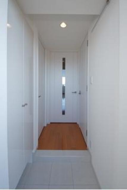 ※写真は同タイプ住戸です。(玄関)