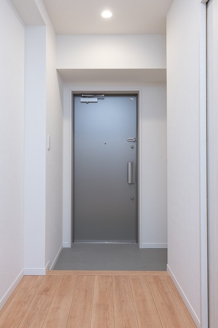 ※写真は同タイプ住戸です。(玄関)