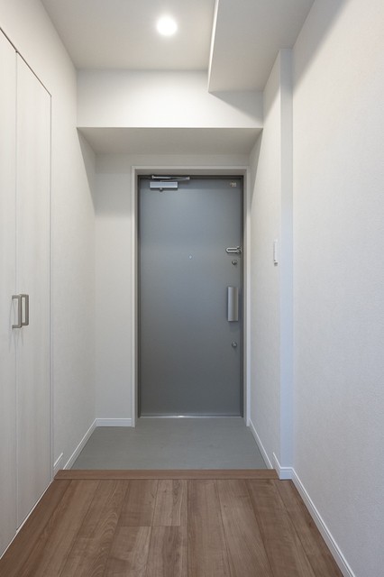 ※写真は同タイプ住戸です。(玄関)