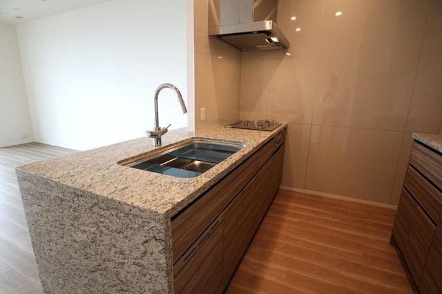 ※写真は同タイプ住戸です。(キッチン)