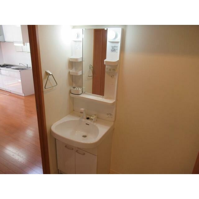 同建物、別部屋の写真を使用しております。(内装)