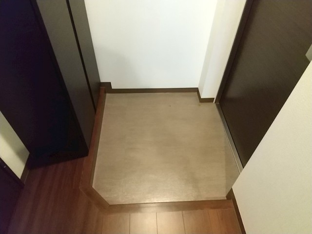 (玄関)