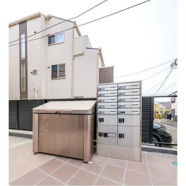 集合ポスト・宅配ボックス・ゴミストッカー(内装)