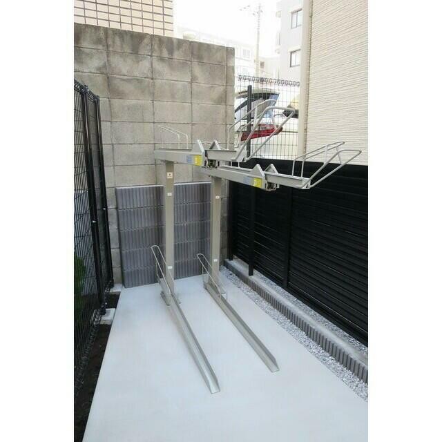 駐輪場（区画指定あり）