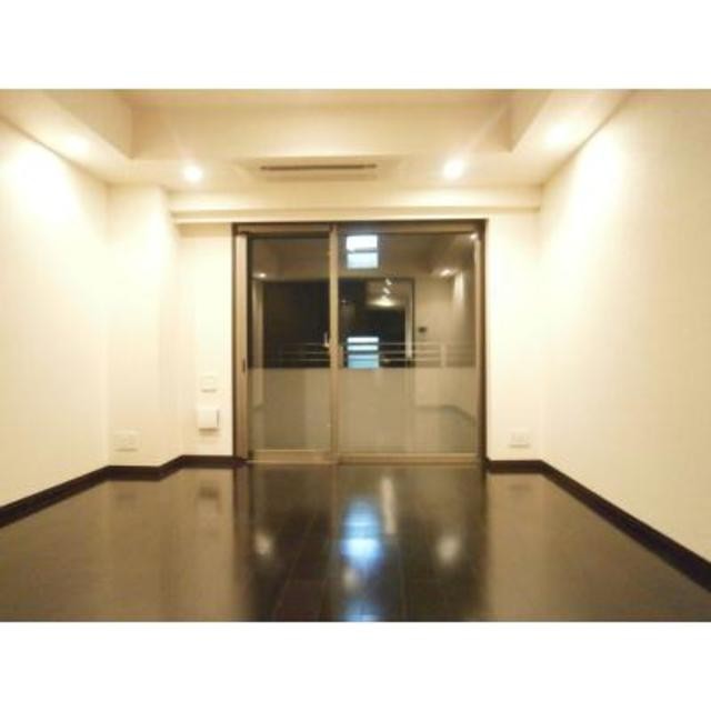 ※写真は同タイプ住戸です。(居間)