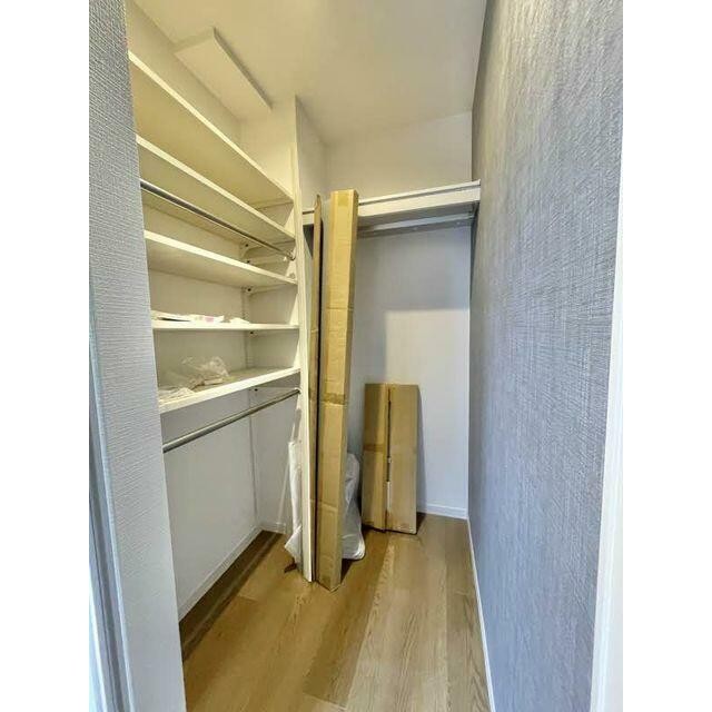 ■ウォークインクローゼット(内装)