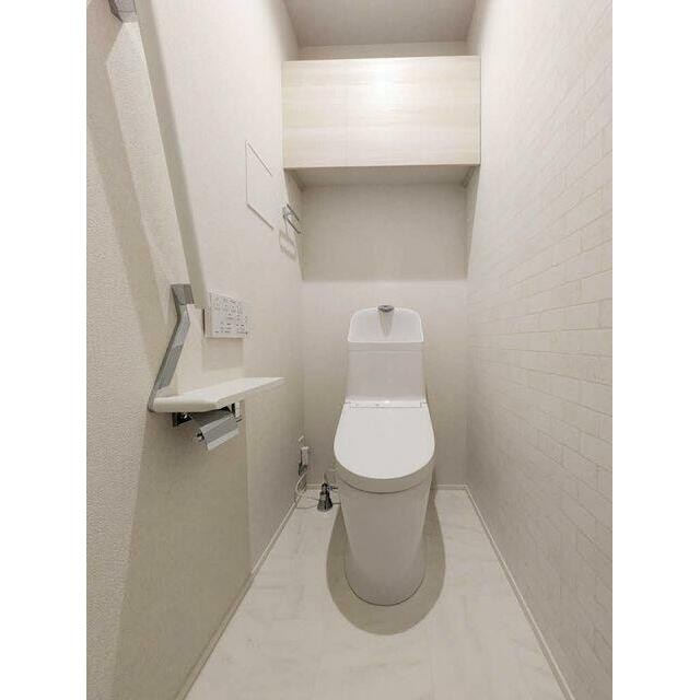 ■温水洗浄便座のトイレ(内装)