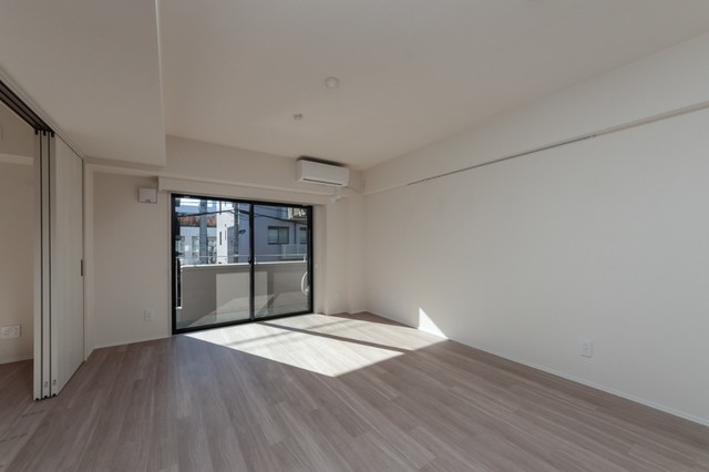 ※写真は同タイプ住戸です。(居間)