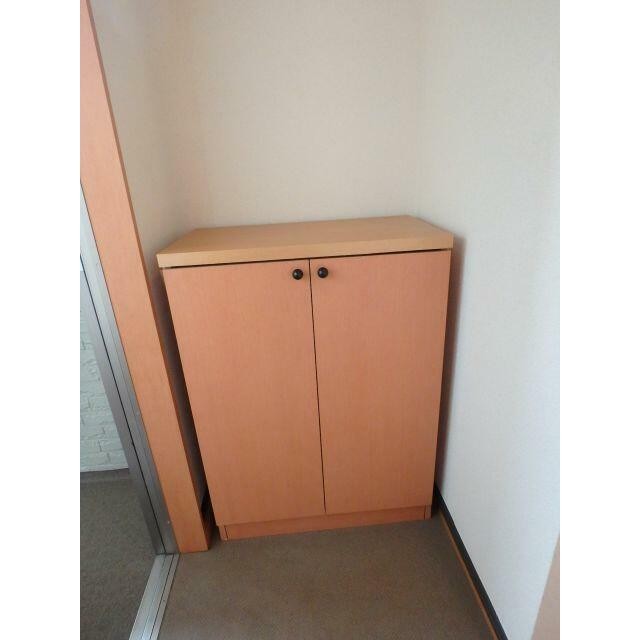 玄関横シューズボックス有り