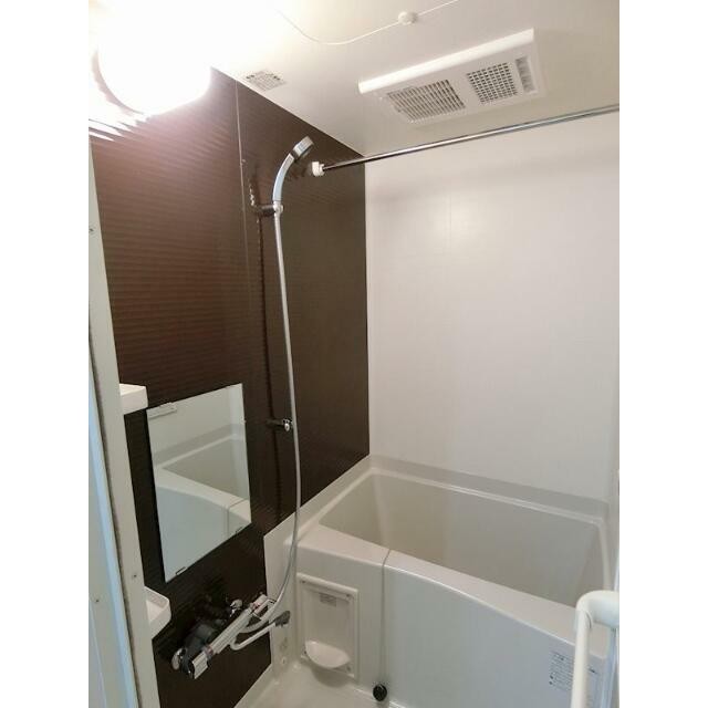 追い焚きや浴室暖房換気乾燥機付き！一日の終わりには快適なバスタイムを！(風呂)