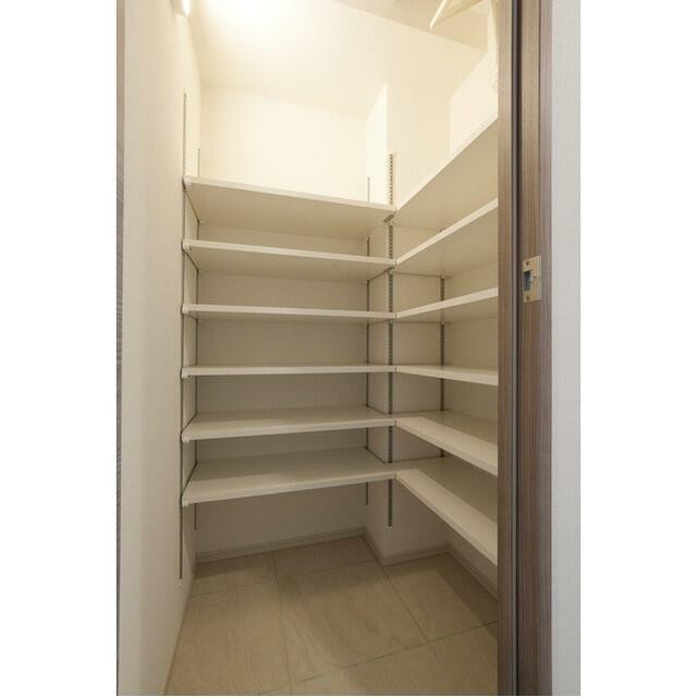 シューズボックス