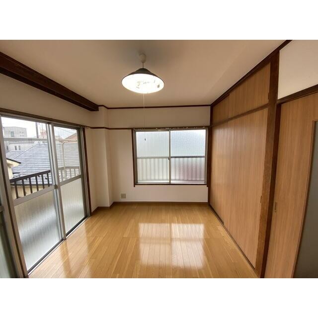 別の部屋の参考写真(居間)