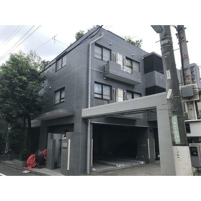 ごみ置場、バイク駐輪、駐車場(その他建物画像)