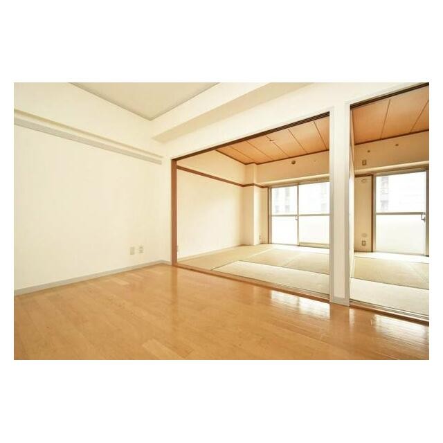 ※同仕様写真含む(居間)