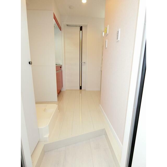 ※同仕様写真含む(玄関)