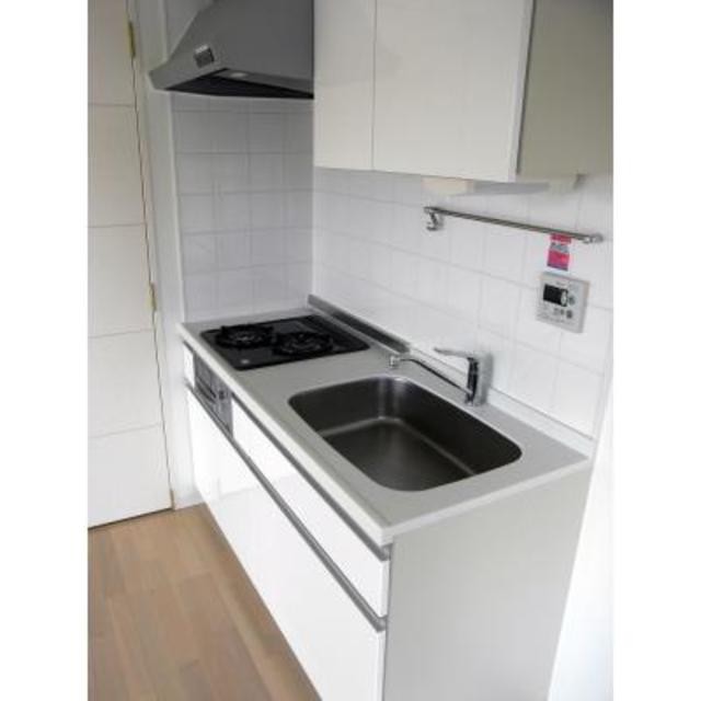 ※写真は同タイプ住戸です。(キッチン)