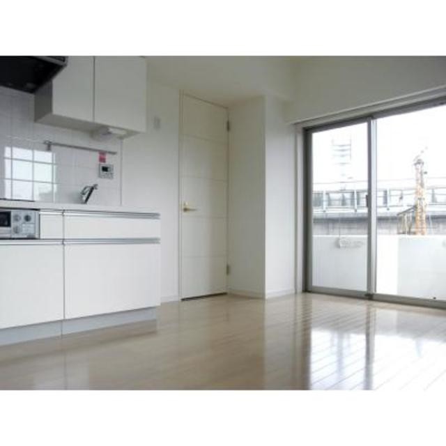 ※写真は同タイプ住戸です。(居間)