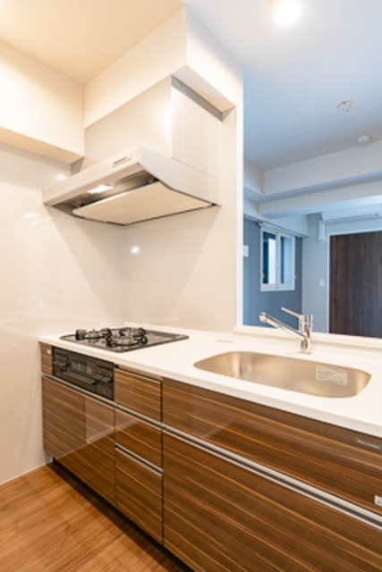 ※写真は同タイプ住戸です。(キッチン)