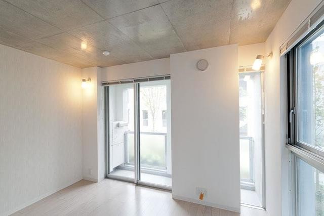 ※写真は同タイプ住戸です。(居間)