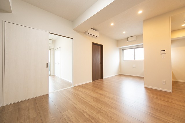 ※写真は同タイプ住戸です。(居間)