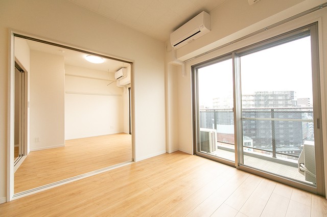 ※写真は同タイプ住戸です。(居間)