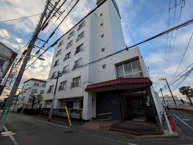 世田谷区上用賀１丁目 【賃貸居住】マンション