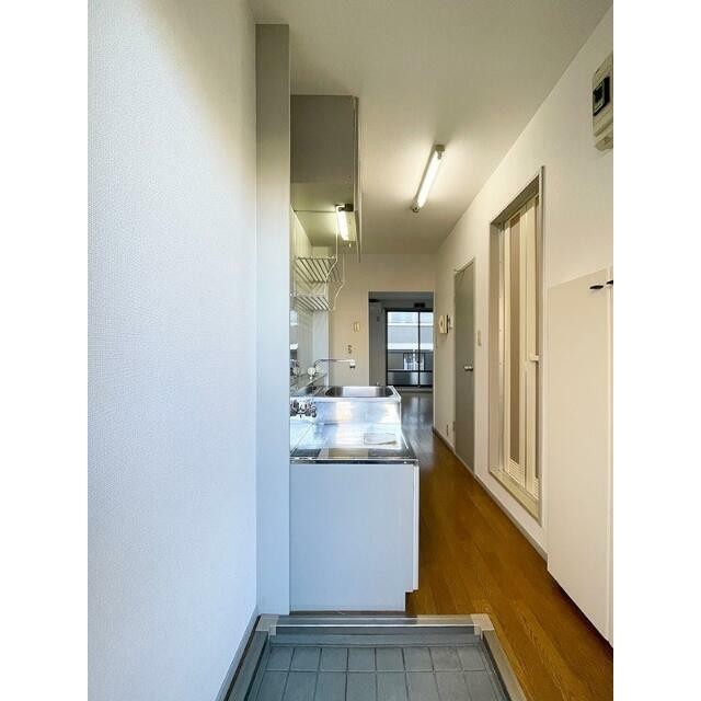 ※同仕様写真含む(玄関)