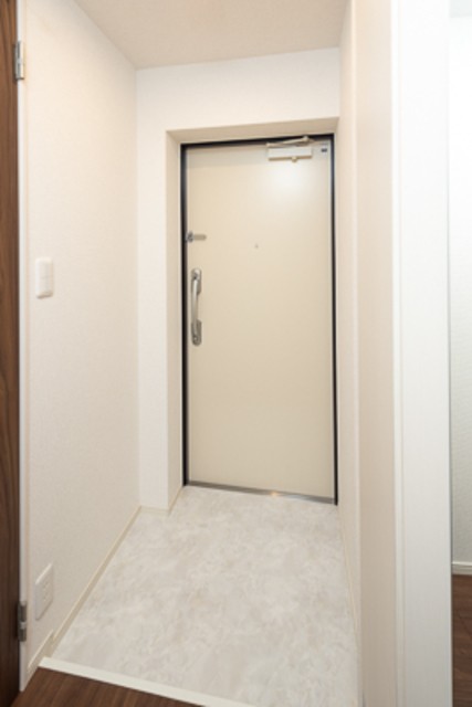 ※写真は同タイプ住戸です。(玄関)