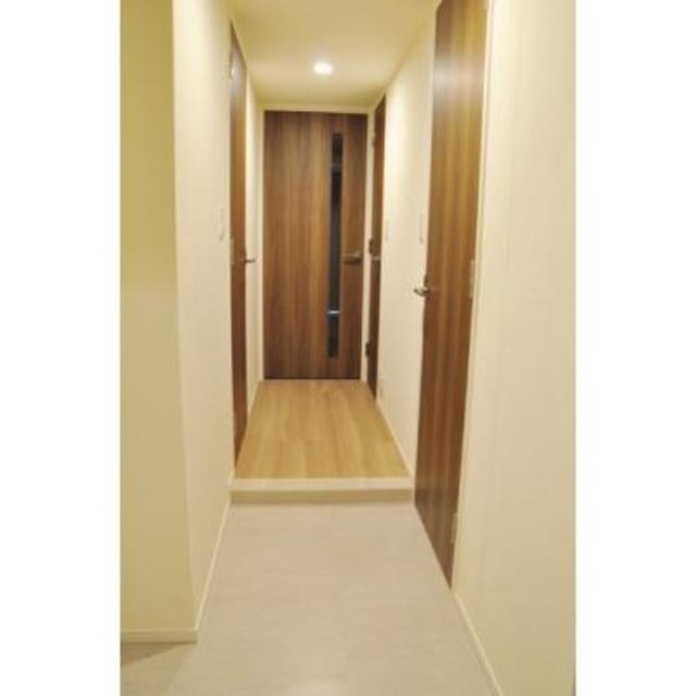 ※写真は同タイプ住戸です。(玄関)