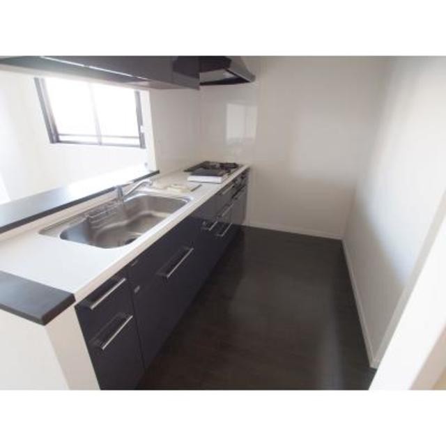 ※写真は同タイプ住戸です。(キッチン)