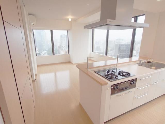 ※写真は同タイプ住戸です。(居間)