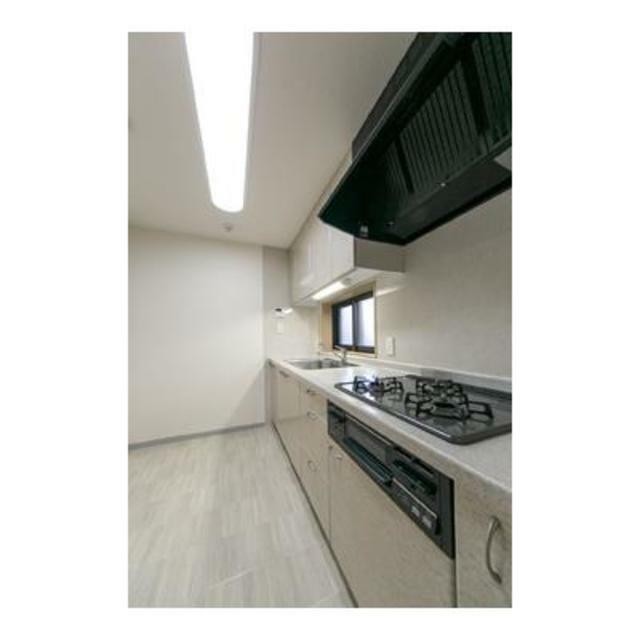 ※写真は同タイプ住戸です。(キッチン)