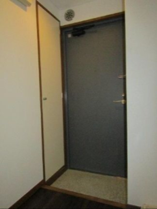 (玄関)