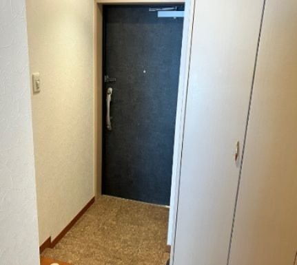 (玄関)