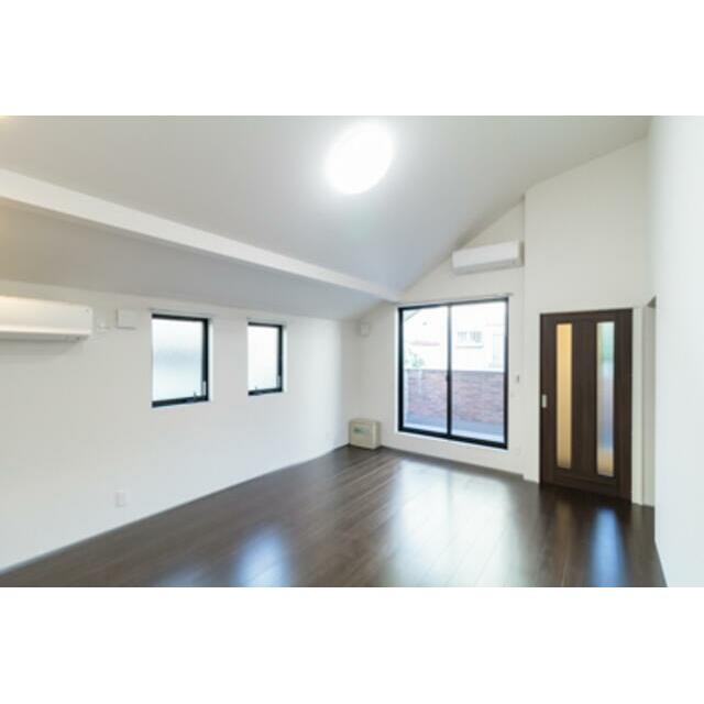 ※同仕様写真含む(居間)