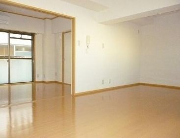 ※同仕様写真含む(居間)