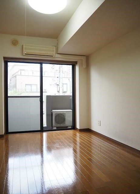 ※同仕様写真含む(居間)