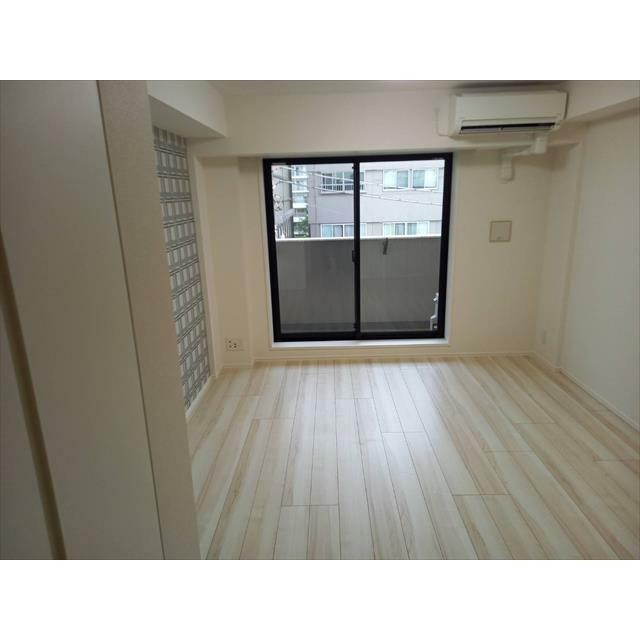 ※同物件他号室の写真となります。(居間)