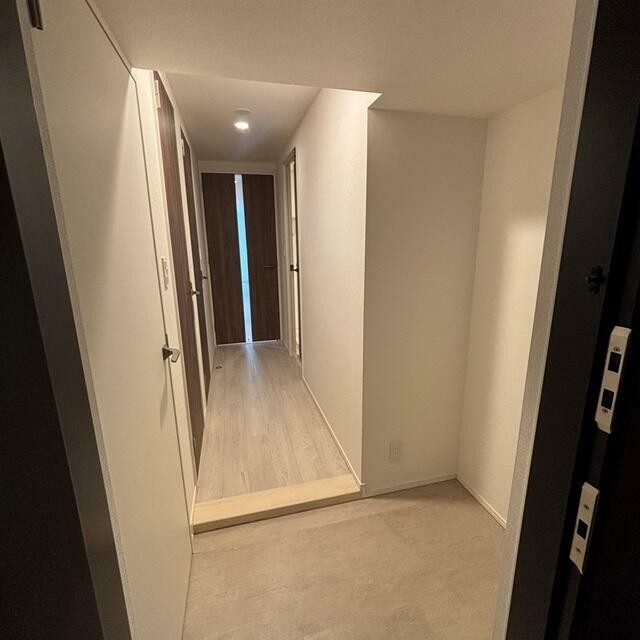 ※写真は同タイプ住戸です。(玄関)