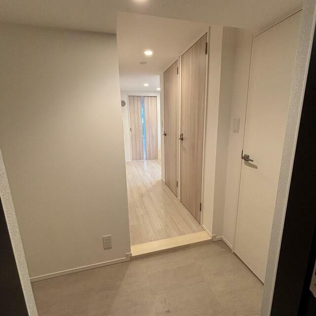 ※写真は同タイプ住戸です。(玄関)