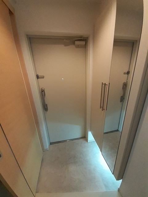 ※同仕様写真(玄関)