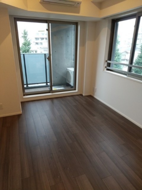 ※同仕様写真含む(居間)