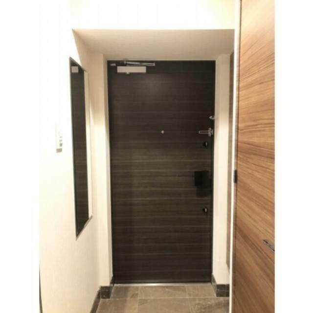 ※同仕様写真含む(玄関)