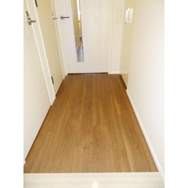 ※写真は同タイプ住戸です。(玄関)