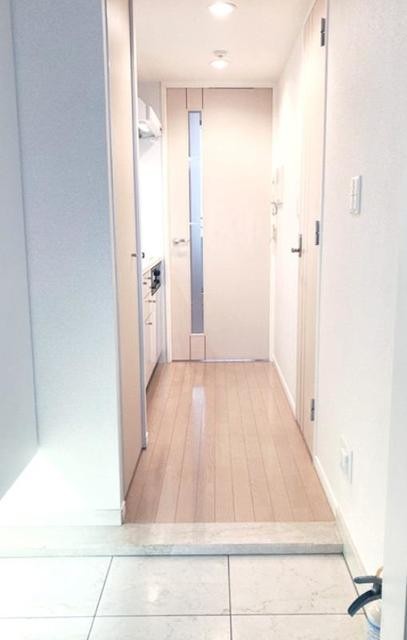 ※写真は同タイプ住戸です。(玄関)