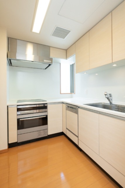 ※写真は同タイプ住戸です。(キッチン)