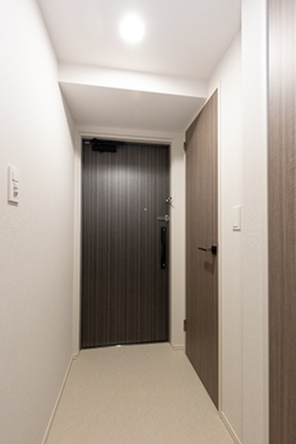 ※写真は同タイプ住戸です。(玄関)