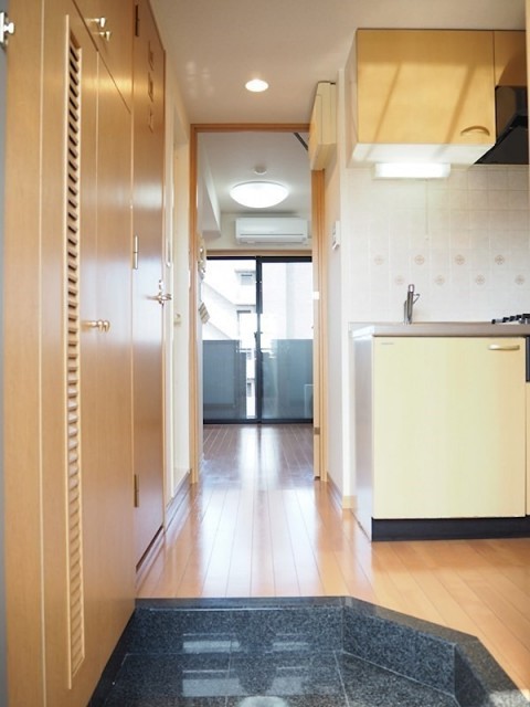 ※同仕様写真(玄関)