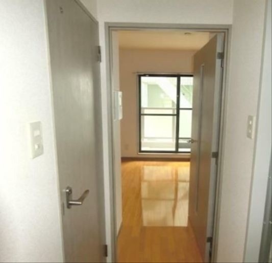 ※同仕様写真含む(玄関)